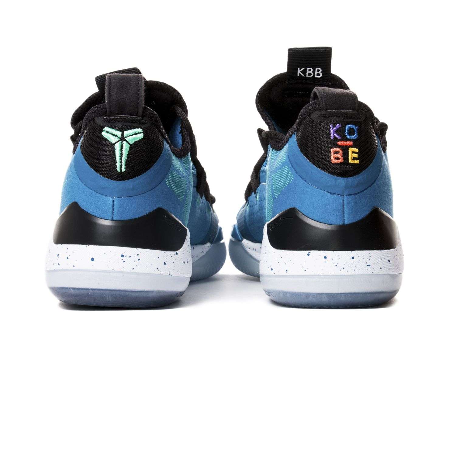 Кроссовки Nike Kobe Bryant AD AV3555-400 — фото 2